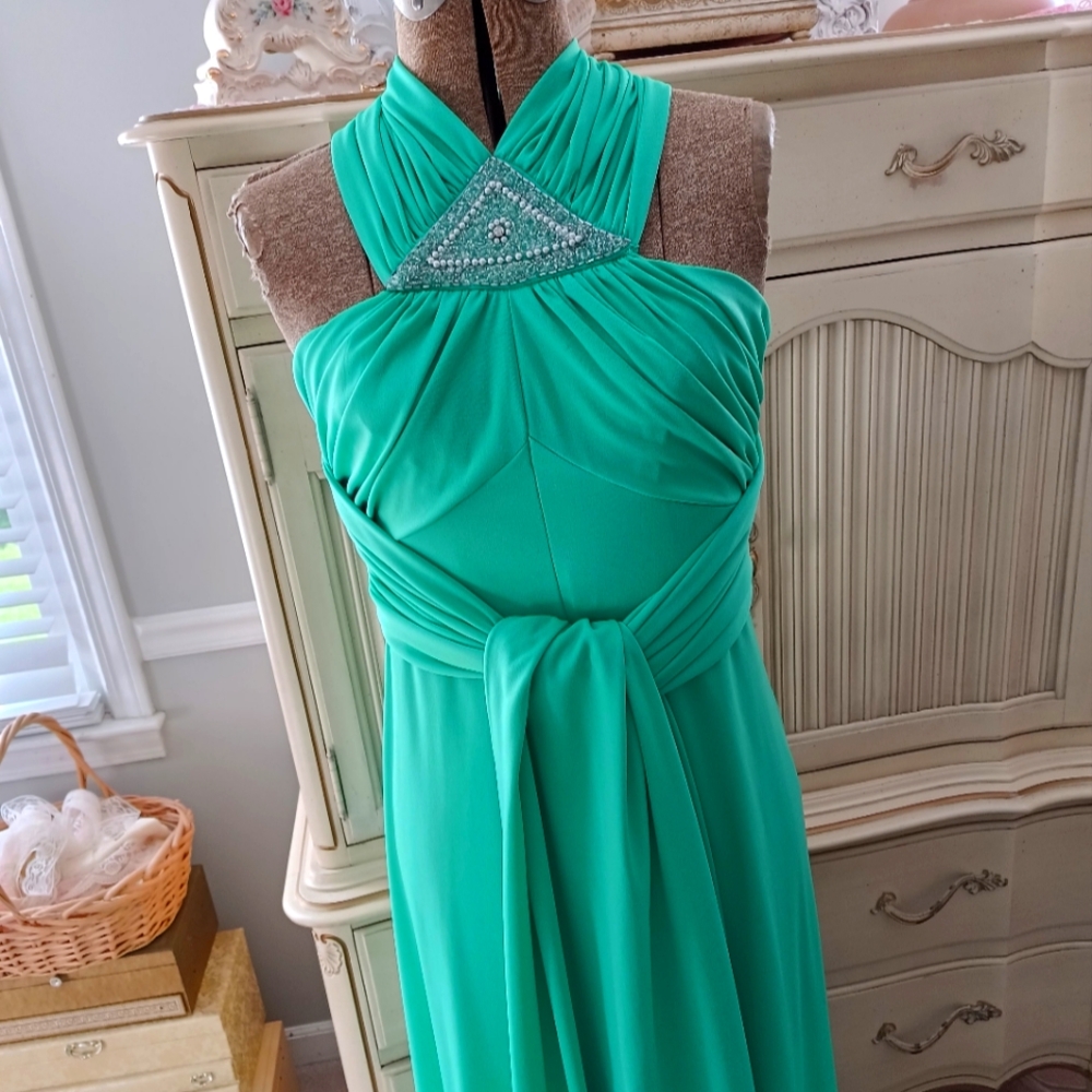 FABULOUS, VINTAGE 60S/70S HALTER GOWN WITH BEADS!